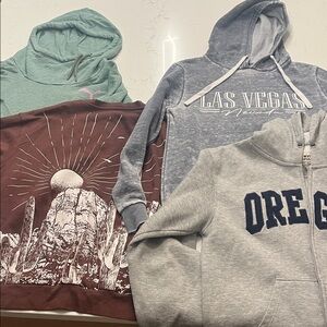 Women’s sweatshirt lot